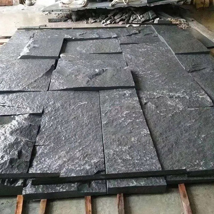 漳州鑫福石材生产供应芝麻黑盲道石
